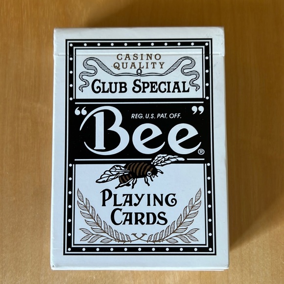 WYNN Encore 3 playing card sets - Picture 7 of 12